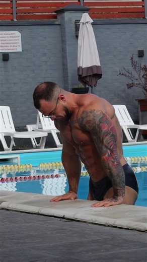 Хочеш так? Ще є час привести себе в форму 🫰 Пропоную онлайн супровід під моїм керівництвом 📲 #онлайнтренер #сушка #нутрициолог