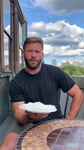 31K views · 394 reactions |  CELEBRITY PIE FACE ALERT New England...