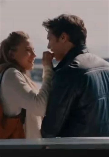 Bu bölümlerin güzelliği… #medcezir #keşfet #çağatayulusoy #serenaysarıkaya #fyp