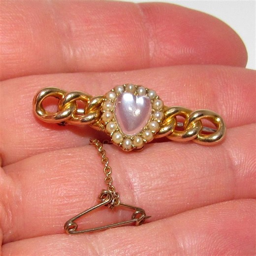 Victorian Gold and Moonstone Heart Pin - Etsy