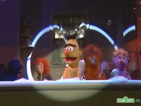 Classic Sesame Street I Gotta Be Clean