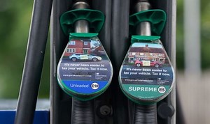Drivers mixing E5 and E10 petrol in bid to retain fuel economy