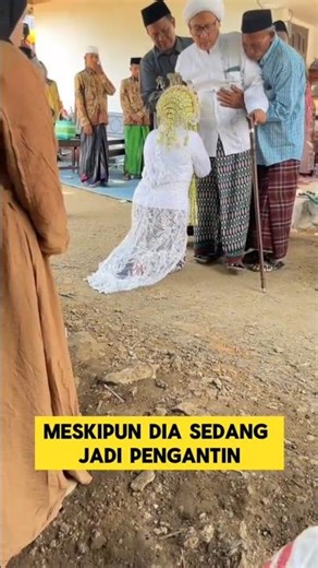 A touching moment to see the manners of a student when he becomes a bride to his teacher ‼️ #stud...