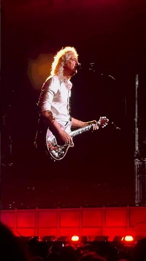 Queen + Adam Lambert - The Show Must Go On - The Rhapsody Tour #queen #livemusic #liveperformance
