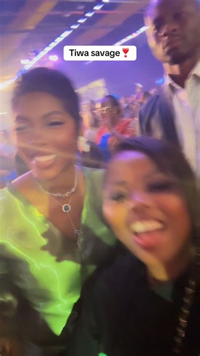 Happy new year😍😍 @Harvesters International @Tiwa Savage @₱ɆⱠⱠɆⱤ @DSF @Sirbalo @Skales @BRODASHAGGI #newyear #viral