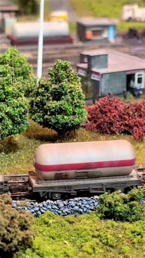 🚆 N Gauge Freight Train Passes the Quarry #modeltrains #railway #shorts