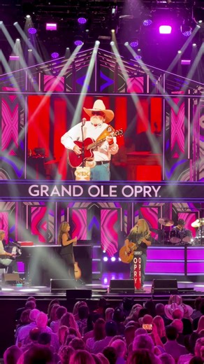 Jamey Johnson and Gretchen Wilson lit up the Grand Ole Opry with “Trudy” — keeping the spirit of Charlie Daniels alive and loud. #JameyJohnson #GretchenWilson #CountryMusic #Opry #LiveMusic #Nashville#Opry100 #CharlieDaniels | Jamey Johnson