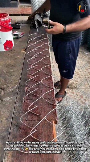 Chain Link Fence Weaving 🔧 #Craftsmanship #DIY