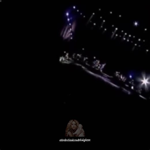 Shakira - Día de enero | A todo clásicos del siglo XX