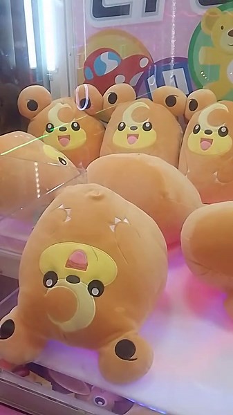 #tomsworld #clawmachine #makeitviral #robgentri