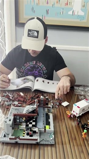 Building LEGO set #76300 Arkham Asylum Bag 8 #lego