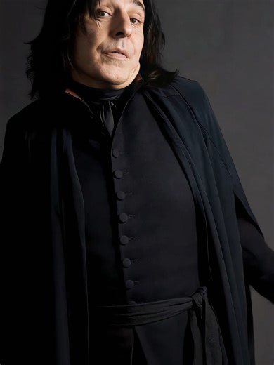 POV: Você é o Harry Potter e encontra o Snape na Trend do Asa Noturna. #Snape #AsaNoturna #Nightwing #harrypotterr #Trend