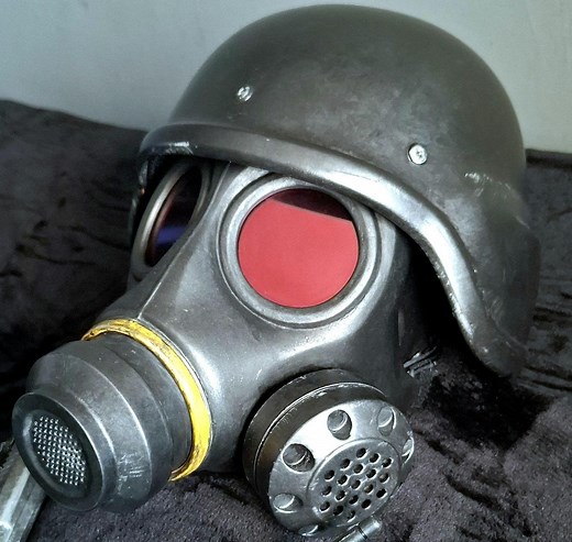 Resident Evil Hunk Mask & Helmet GAME ACCURATE - Etsy