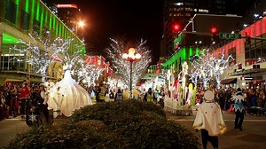 Snowflake Lane kicks off 21st year of holiday cheer in Bellevue Square
