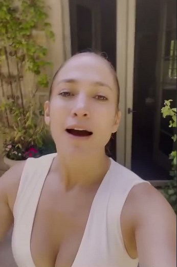 Affirmations of Love and Positivity by Jennifer Lopez