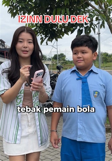 Tebak Pemain Sepak Bola: Clue Hidden Game