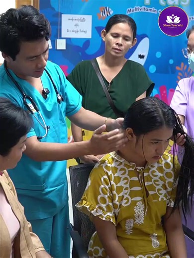 💟မျှဝေဖေးကူ အားလုံးနဲ့အတူ ရွှေတော်ဝင်အလှူ💟 ရွှေတော်ဝင်အထူးကုဆေးရုံကြီးမှာ လိုအပ်လျှက်ရှိသော လူနာများအတွက် တစ်ဖက်တစ်လမ်းမှ နိုင်ရာဝန်ကို ထမ်းကူဖေးမလျှက်ရှိပါတယ်။💟 ဒီတခါမှာတော့ ဇက်အတွင်းမှာ အလုံးကြီးရှိနေတဲ့ ညီမငယ်လေးကို Khine Hnin Wai Foundation နှင့် ရွှေတော်ဝင်ဆေးရုံတို့ ပူးပေါင်း၍ လိုအပ်သော ကျန်းမာရေး စစ်ဆေးမှုများဖြင့် ရွှေတော်ဝင်ဆေးရုံမှ အကောင်းဆုံးထောက်ပံ့ ကူညီလှူဒါန်းနိုင်ခဲ့ပါတယ်ရှင်