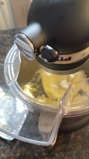 Nana’s Secret Frosting Recipe—Prepare to Obsess 🤍 Nana’s making her famous cream cheese frosting—and YES, it’s the one that goes on cakes, cookies, cinnamon rolls… and anything else Tata can find to dip in it 😂🤍 �It’s creamy, dreamy, tangy-sweet perfection. Try it once and you’ll understand why there’s NEVER leftovers. #recipe #grandmother #grandparents #baking #frosting | Nana and Tata