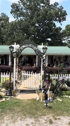 Best Halloween decorations a closer look