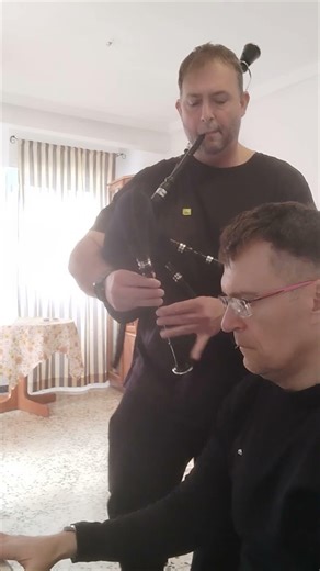 One of the best bagpipe players from Spain - Christian Plaza. #bagpipes #gaita #irishmusic #celtic