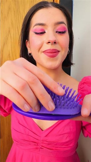 Unlock Pro-Level Styles With A Basic Tool 💚 #diyhair