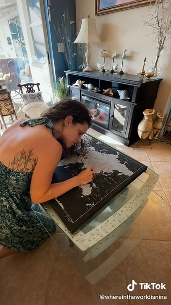 Legit the best pin map EVER! Get 15% off your map with code: WHEREINTHEWORLDISNINA15 😍🌎 @conquestmaps #conquestmaps #traveltiktok #travellifestyle