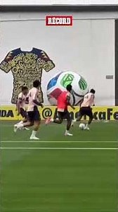 SUEÑA EL AMERICANISMO 🦅🔥El español Carlos Álvarez ya tiene su primera práctica con el América