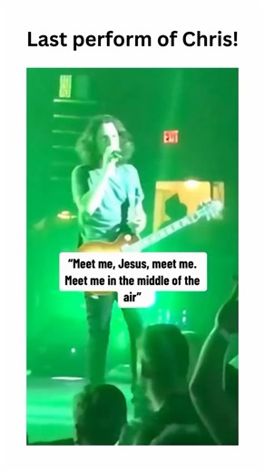 Chris Cornell y Soundgarden interpretaron su última canción el 17 de mayo de 2017 en el Fox Theatre de Detroit, Michigan. Cornell cantó “Slaves and Bulldozers” junto con un estribillo de “In My Time of Dying” de Led Zeppelin. | Behind the Songs