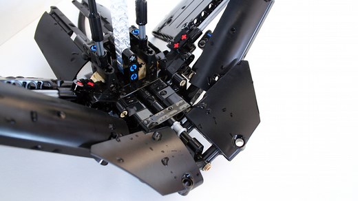 Gaze Upon The Swimming Mechanical Stingray, Made With LEGO