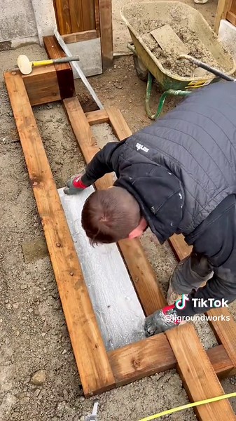 Paved sleeper steps start to finish ⚒️ #jjgroundworks #fyp #foryoupage #sleepersteps #paving #sleepers