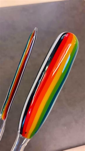 Here is a little rainbow tubing wig-wag and re-wig process video 😊 #artprocessvideo #handmade #wigwag #glassart #rainbow #🌈 | Matty Phunk