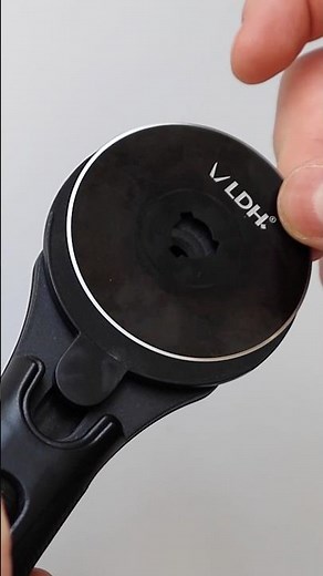 How to Easily Change a Rotary Cutter Blade