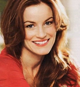 Laura Leighton: Bio, Height, Weight, Age, Measurements