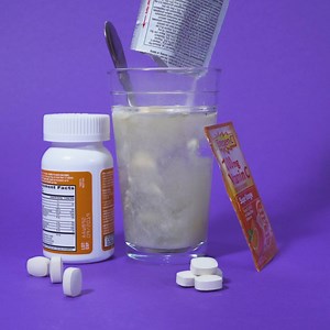 Vitamin C packets won't stop your cold. | Verge Science
