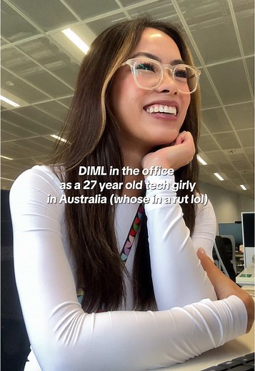 Happy Friday! Sydney weather at the moment has just been cold and crazy which has probably definitely affected my mood too lol - feels like I’m just going through the motions this week but keen to start a fresh week and hopefully feel a bit better! #creatorsearchinsights #diml #corporatevlog #officevlog #techgirl #workingintech #career #girlboss #workvlog #health #corporategirl #corporategirlies #australia #sydney #techcompany #womenintech #dayinmylife