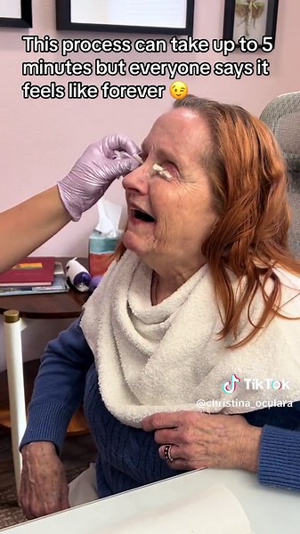 Come watch me make a bilateral set of prosthetic eyes! 👀 #bilateral #prostheticeye #eyes #impressions #hazeleyes #wax