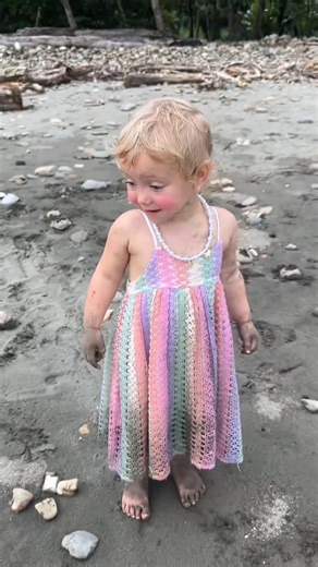 233K views · 1.4K reactions | NO, BECAUSE I’M BAWLING  Totally overwhelmed with emotions — sometimes life just hits you right in the feels. #Bawling #EmotionalMoment #FYP #ViralContent #Heartfelt #RelatableContent #MoodVibes #TearfulMoments #TrendingNow #FeelingIt | Mikayla Matthews | Facebook