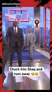 Charles Barkley punches Shaq then runs away on Inside the NBA. 💀 #shaq #charlesbarkley #Funvibes #NBA | Purple and Gold Pride