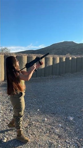 Shooting silenced HK MP7