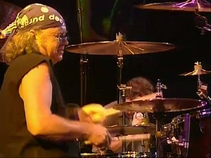 Deep Purple Live At The Montreaux Jazz Festival with their classic track 'Fools'. A monster performance featuring Jon Lord on Keyboards and a great Ian Gillan vocal. | Deep Purple Classic