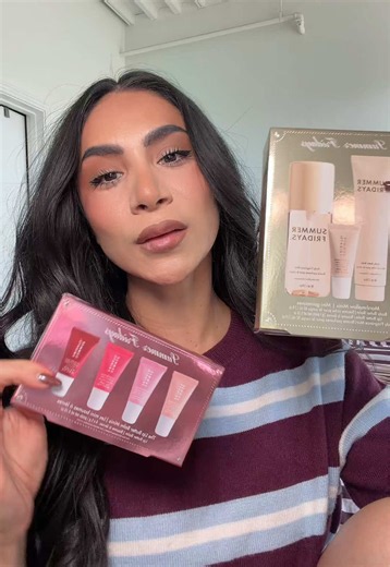 @Summer Fridays does it again with their holiday sets 🧸🎄⭐️ #summerfridaysholidayset #summerfridayslipbutterbalm #giftset #newsummerfridays this is not an ad tiktok this is not sponsored