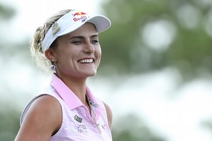New putting grip, new attitude help Lexi Thompson climb into contention at the U.S. Women's Open