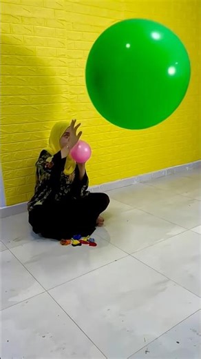 MOM vs BABY balloon game #balloon #cute#baby#mom#games