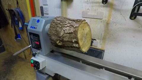 How to handle splits in woodturning projects