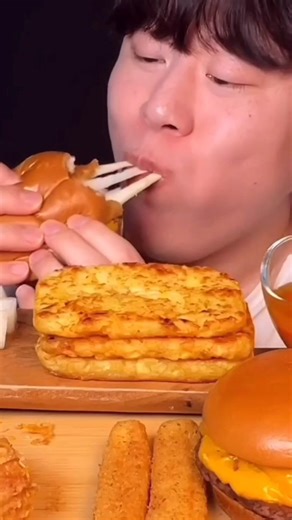 Spicy Messy Eating Show..#shorts #challenge #spicy #asmr #mukbang #eatingchallenge #yum #messyeating