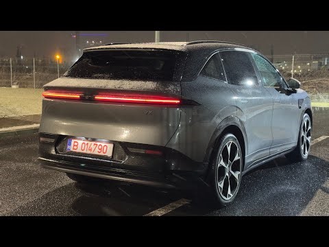 Zeekr 7X 2026 Night Lights Review