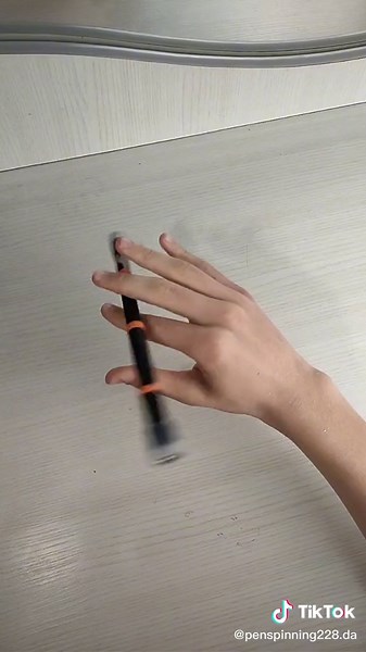Mastering Pen Spinning Techniques for Skillful Performance
