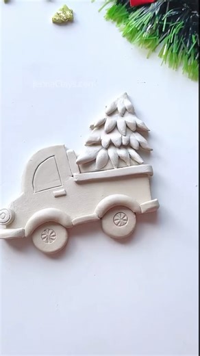 𝗝𝗲𝗻𝗻𝗮 𝗛𝗮𝗻𝗱𝗖𝗿𝗮𝗳𝘁𝘀 on Instagram: "🎄"