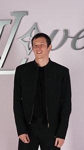 Callum Turner attends the Louis Vuitton Menswear show at Paris Fashion Week 🖤 📸 Getty Images | Cosmopolitan UK