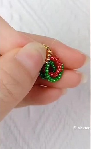 DIY Christmas earrings